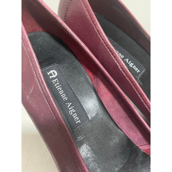 Etienne Aigner Burgundy Heels - Picture 4 of 11